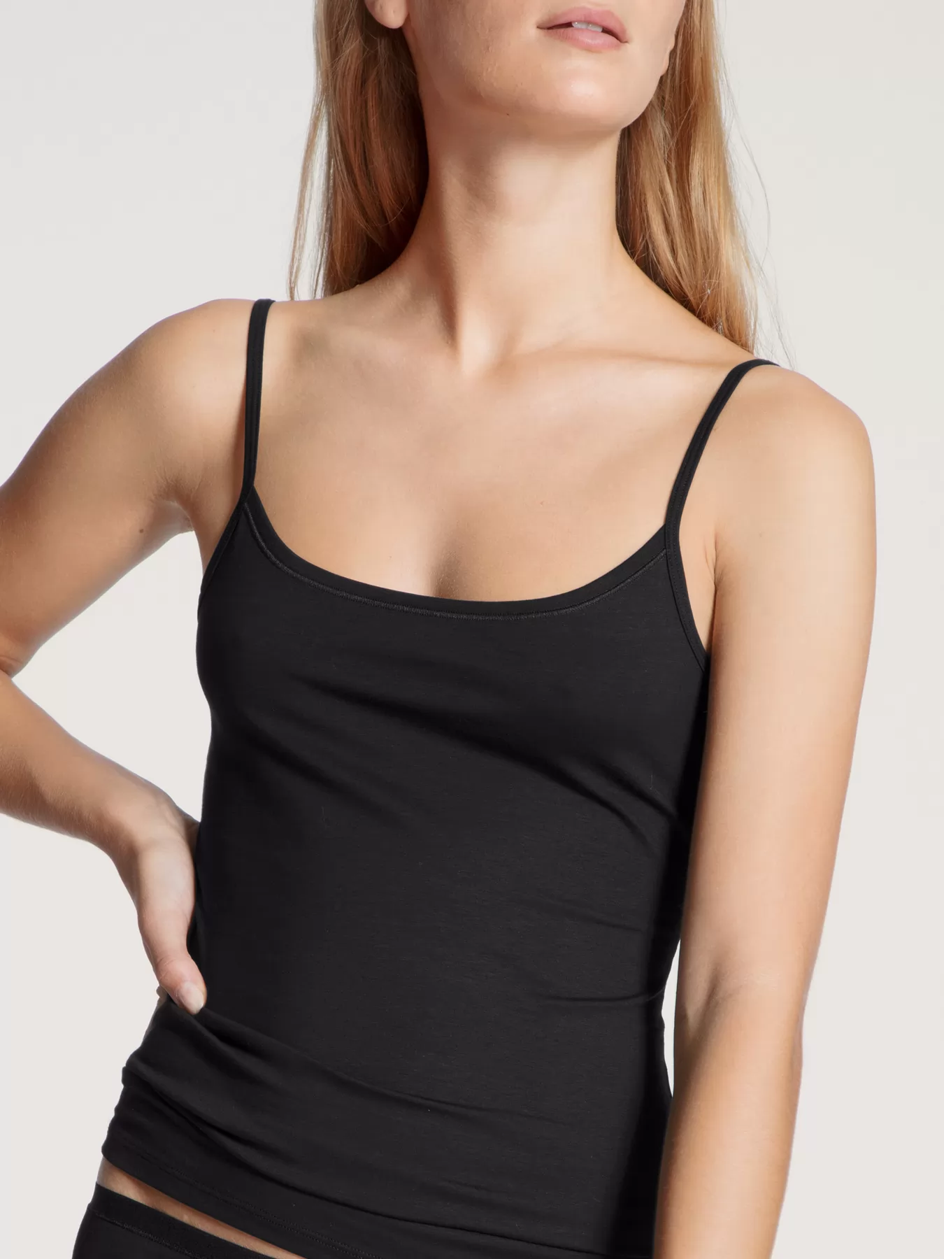 Czarny Top Calida Natural Comfort 11075 - zdjęcie 3