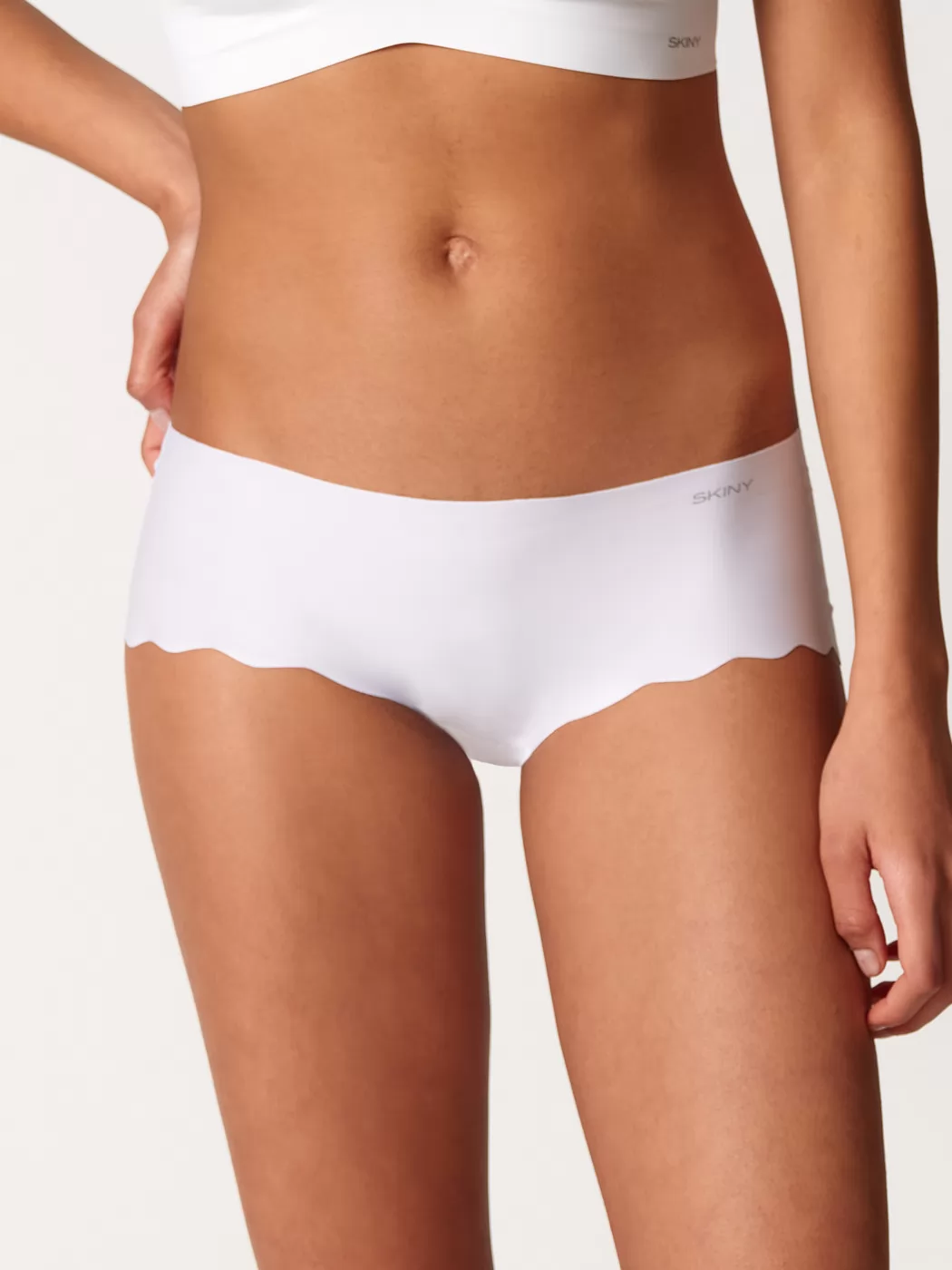 Biały Bokserki damskie Skiny Micro Essentials 082688 - zdjęcie 1