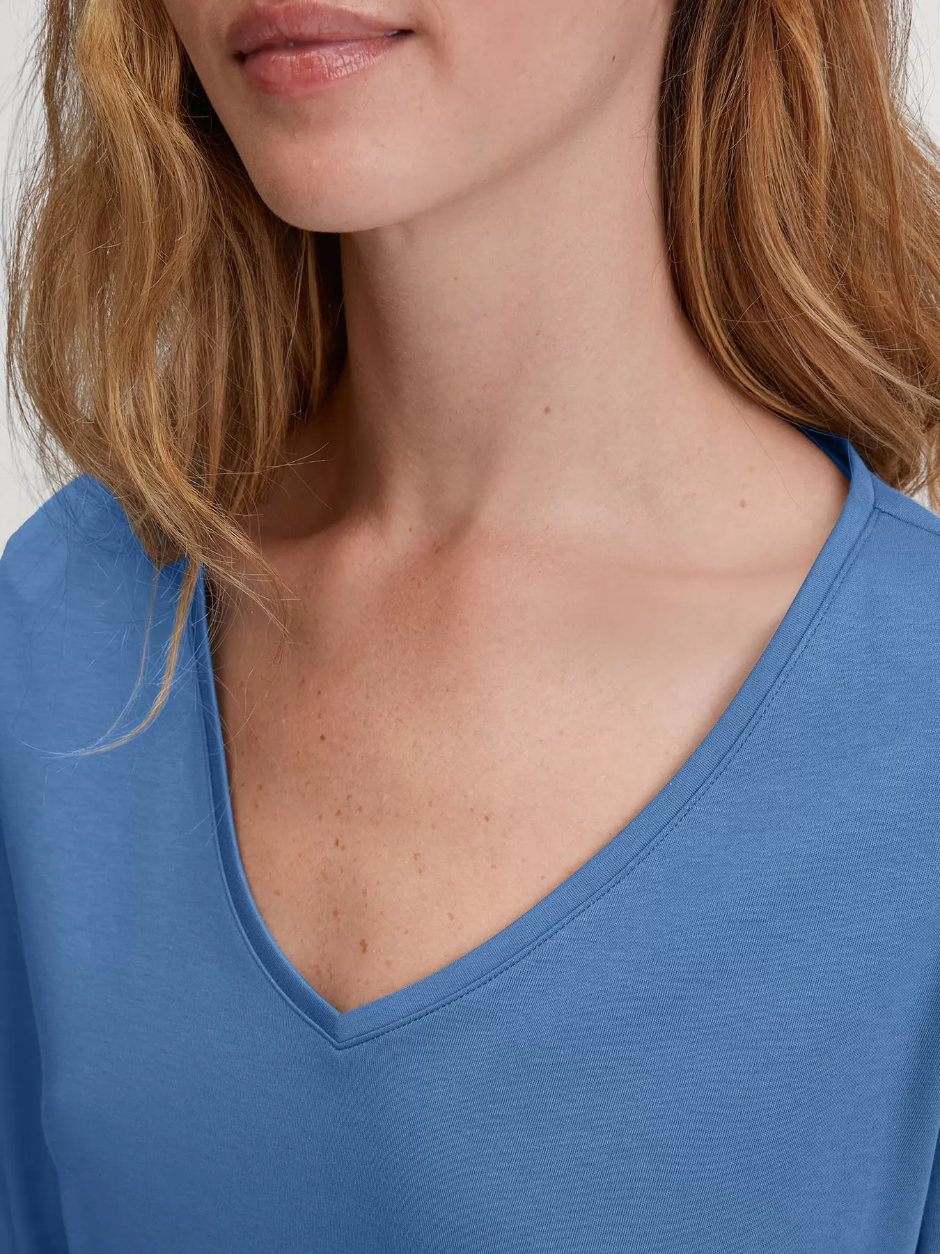 Niebieski Koszulka damska longsleeve Calida Favourites Journey 15058 - zdjęcie 3